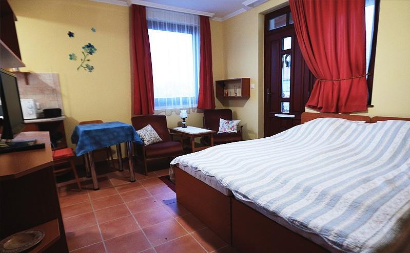 Cserkei Nyaralo Cserkeszőlő 部屋 写真